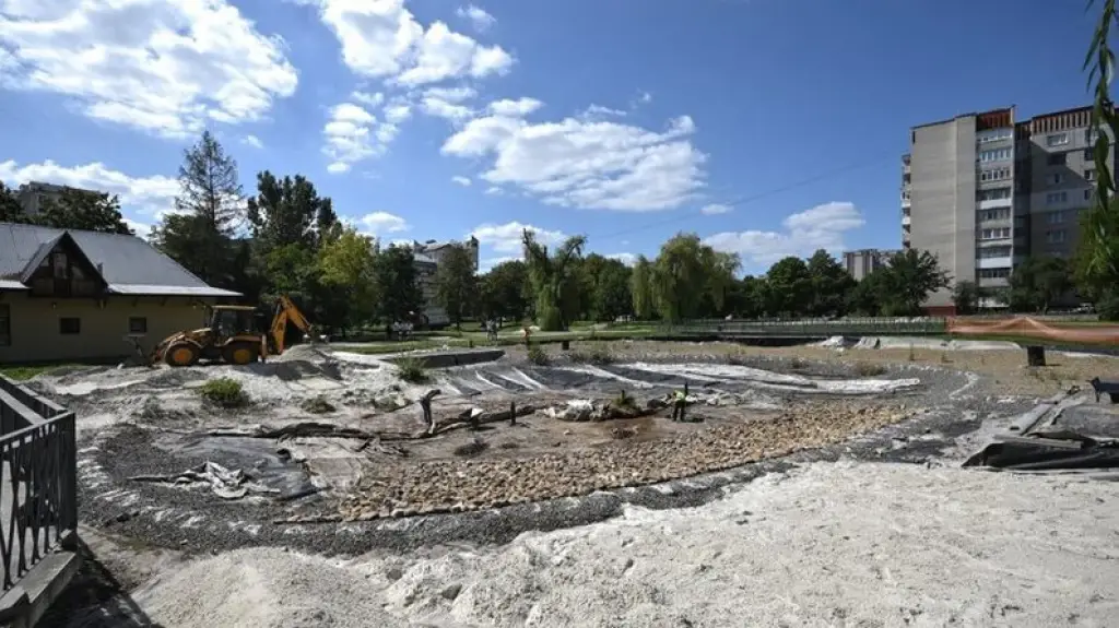 Відновлення озера на Панча у Львові: до кінця року водойму знову наповнять водою