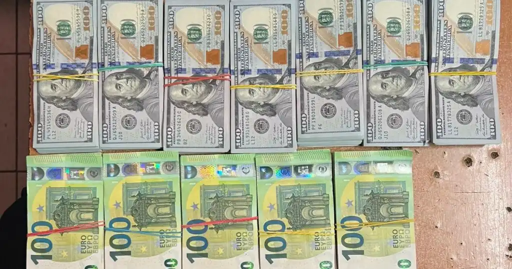 У Шегинях затримали львів’янина з понад 5 мільйонами гривень у валюті
