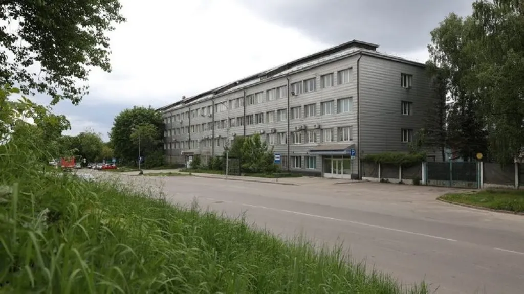 Львівська міськрада вирішила погасити борги місцевого протезного заводу