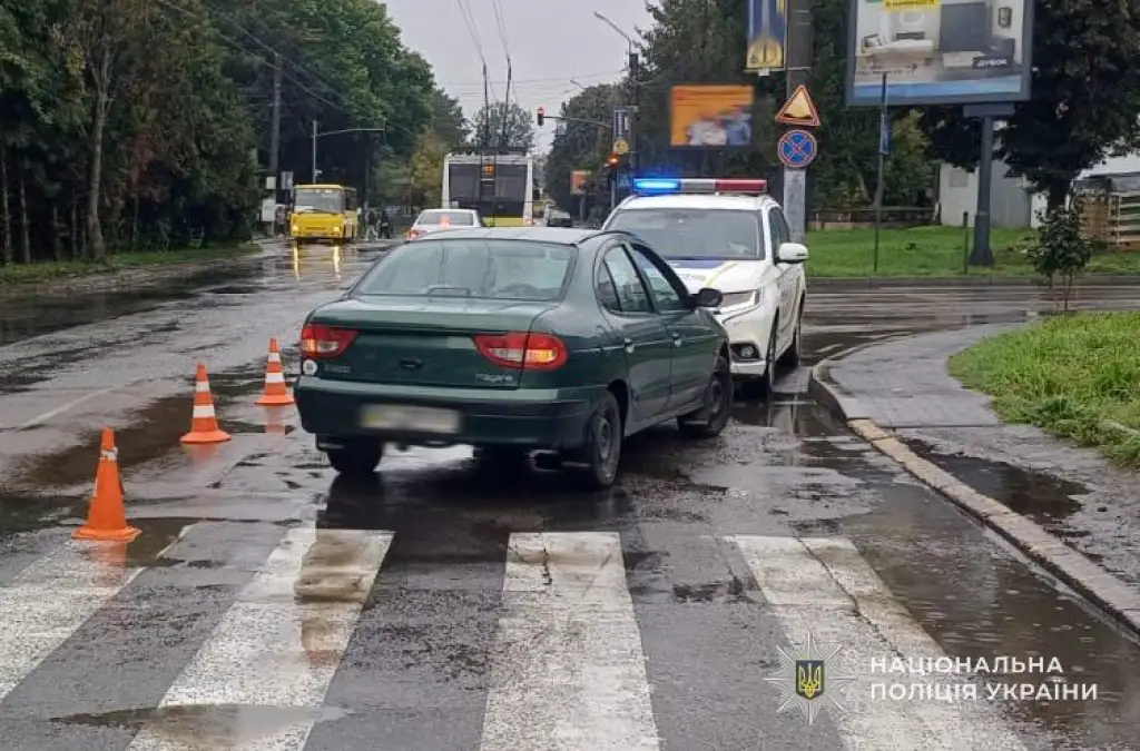 У Львові літній водій збив жінку на пішохідному переході