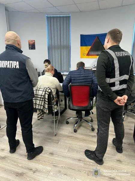 На Львівщині підприємця підозрюють у незаконному захопленні двох гектарів комунальної землі