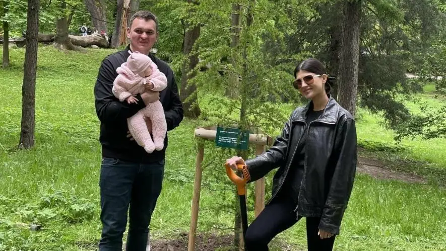 У Львові запровадили нову традицію — висаджувати дерева на честь народження дитини