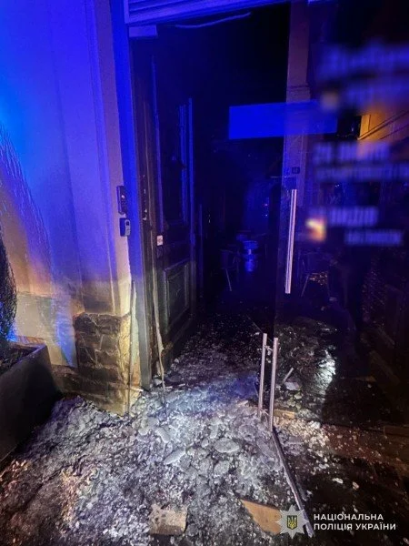 У центрі Львова затримали чоловіка, який підпалив паб на вулиці Лесі Українки