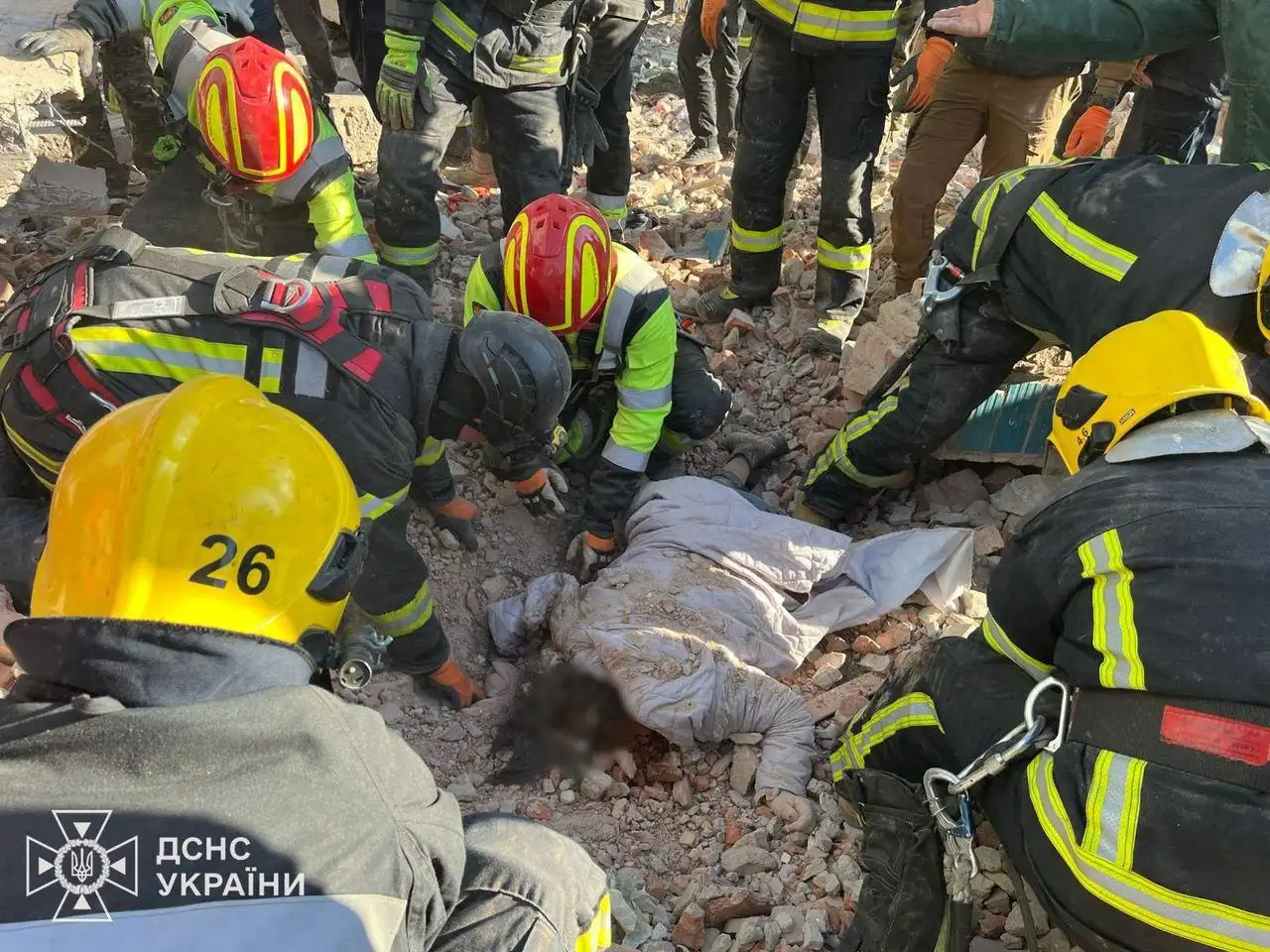 Після ранкової атаки на Тернопіль зафіксовано 20 загиблих і майже 70 поранених, рівень хлору в повітрі зріс у шість разів