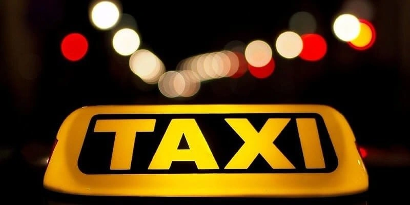 Понад 600 тисяч нічних поїздок у Львові: підсумки року дії легальної системи перевезень у комендантську годину