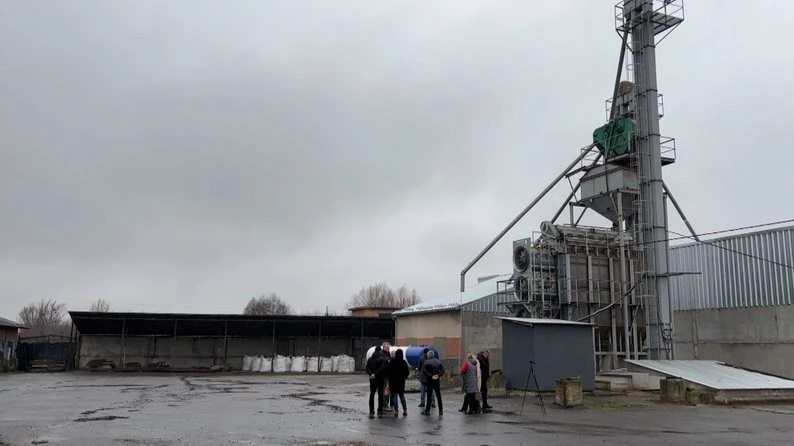 На Львівщині селяни вимагають зупинити роботу зерносушарки через шум і небезпеку