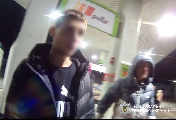 Напад на митців біля АЗС: одного з фігурантів відправили під цілодобовий домашній арешт