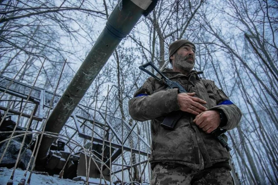 Бої не стихають: ЗСУ повідомляють про сотні зіткнень і масовані обстріли за добу