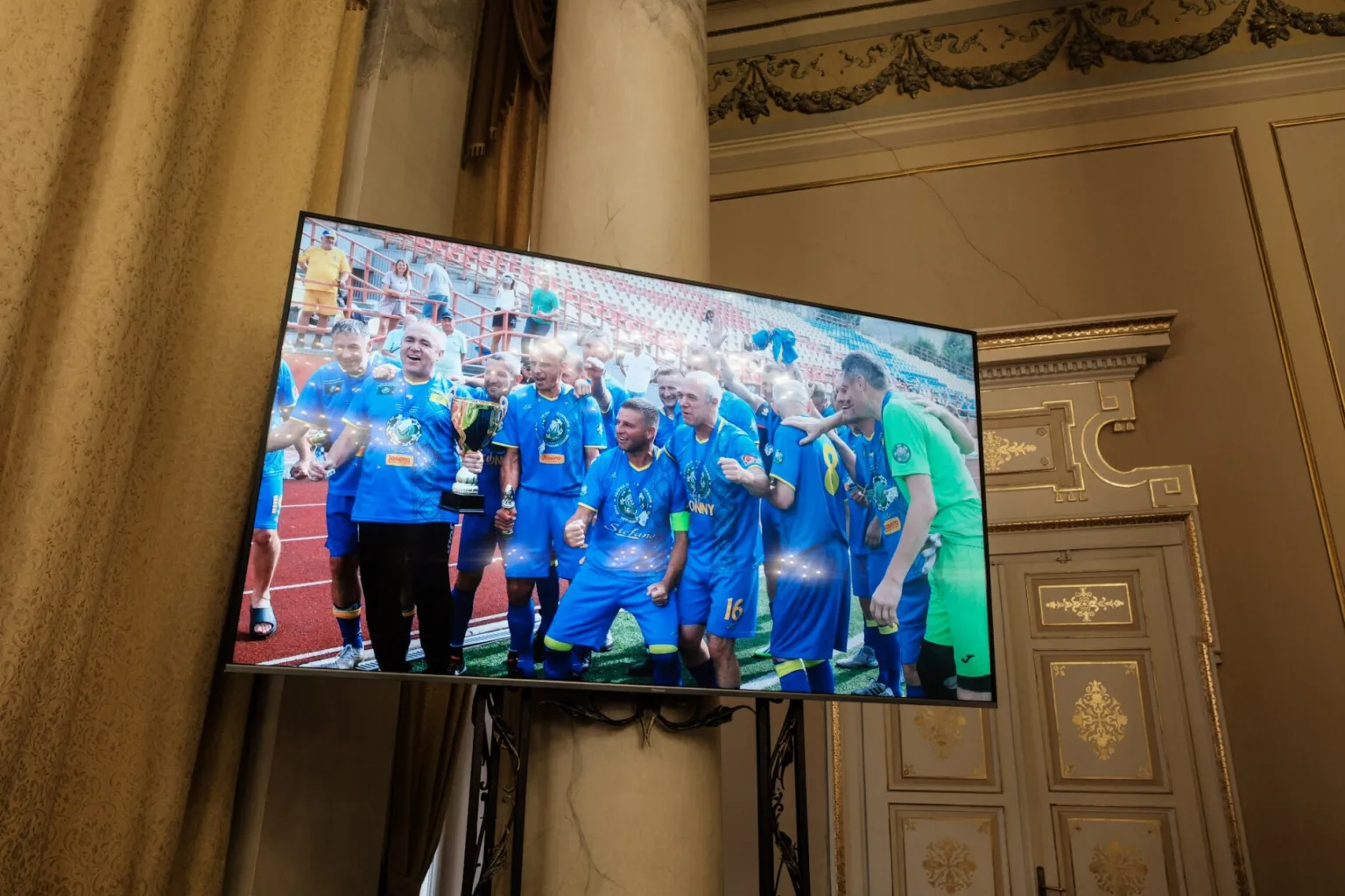 Львівських ветеранів футболу відзначили як чемпіонів України