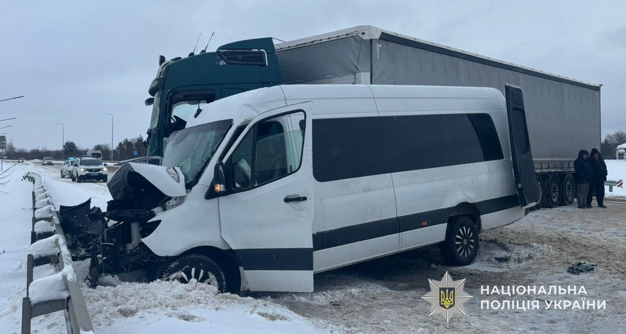 Фінансова пауза на рейках: «Укрзалізниця» зупинила виплати євробондів