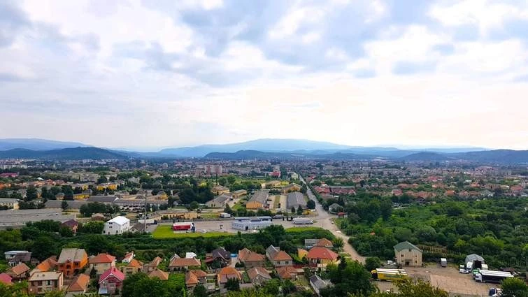 Біля Латориці можуть вирости дві новобудови: у Мукачеві обговорюють забудову ділянки депутата облради