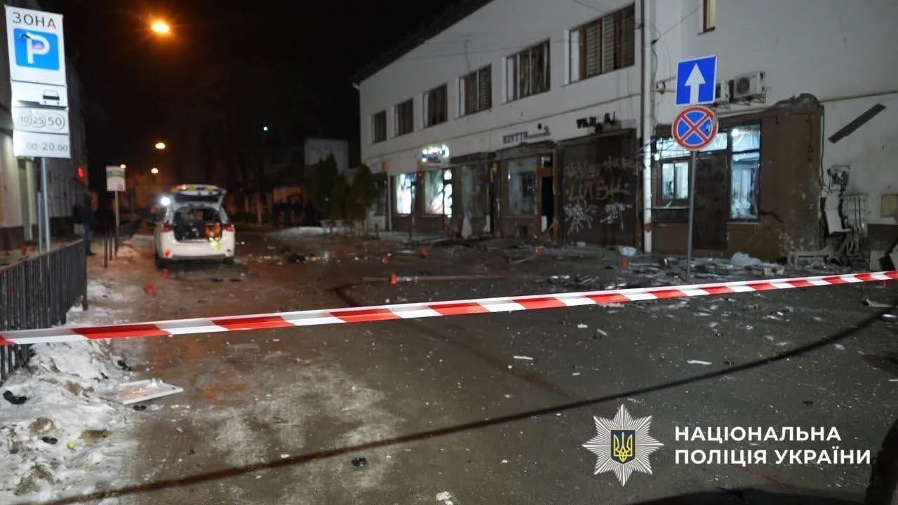 Нічний вибух у центрі Львова: загибель поліцейської і десятки поранених