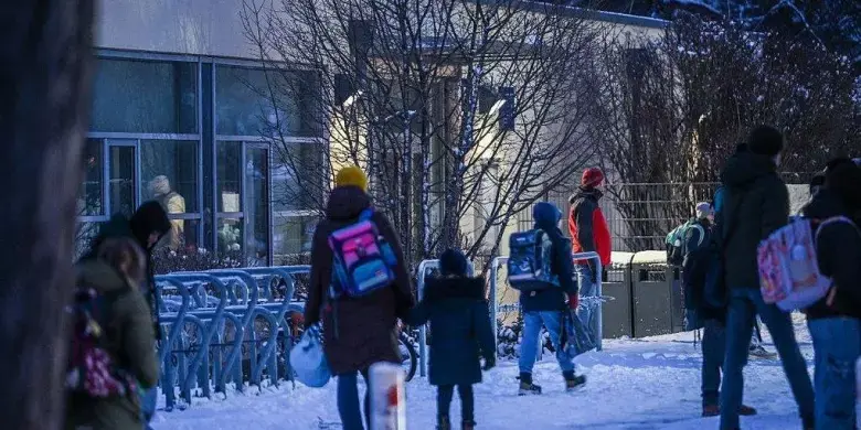 Чутки про «новий пропускний режим» у школах Львова спростували в поліції
