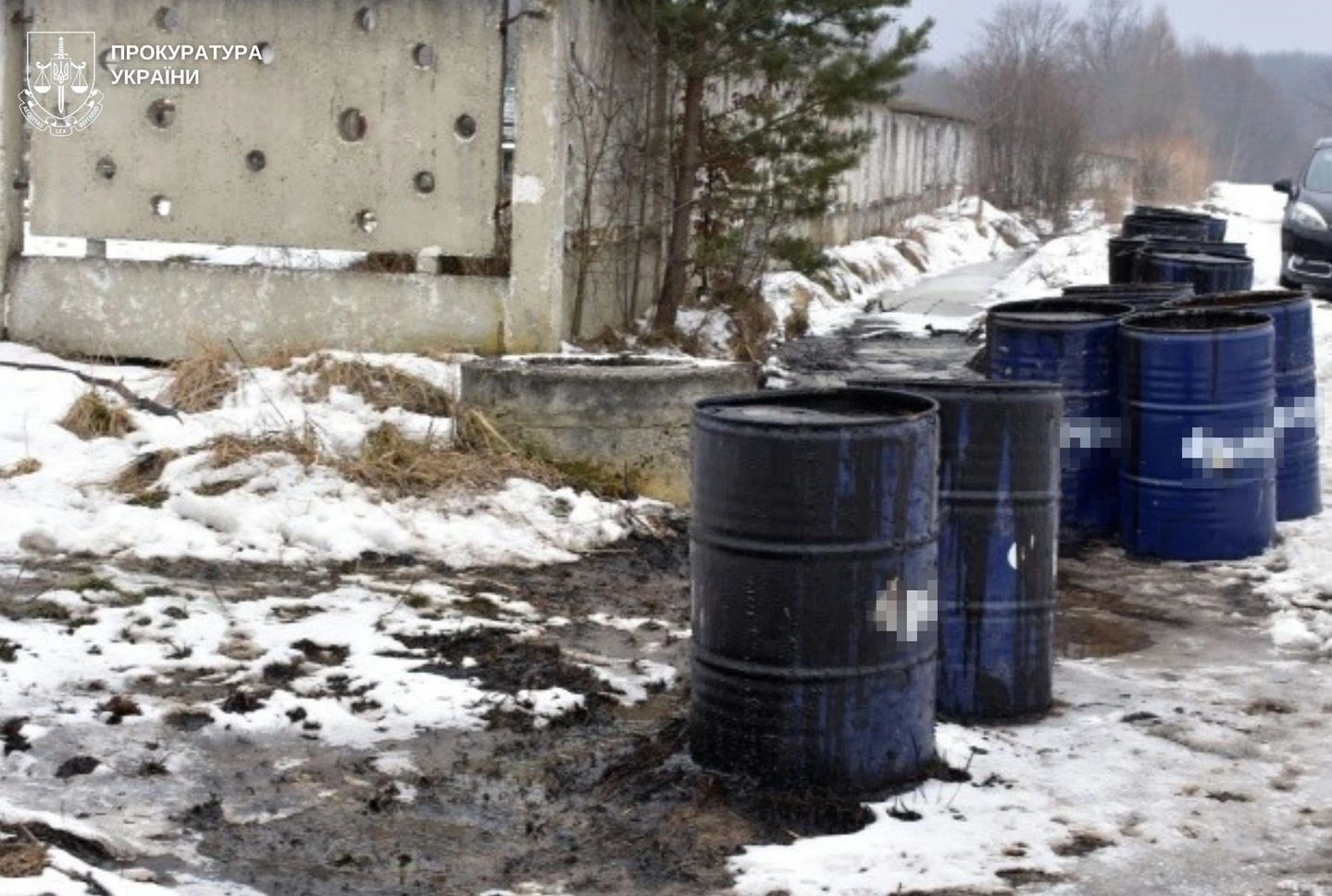 На Львівщині через витік нафти забруднено сотні квадратних метрів землі