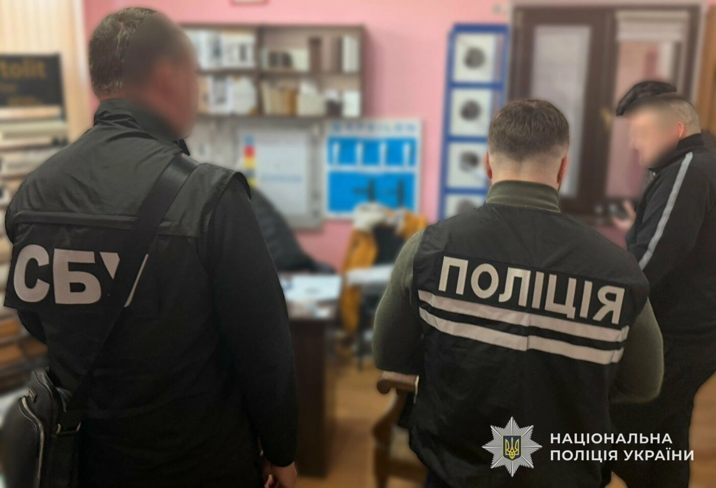 На Львівщині затримали чоловіка, який за десятки тисяч доларів організовував втечу за кордон