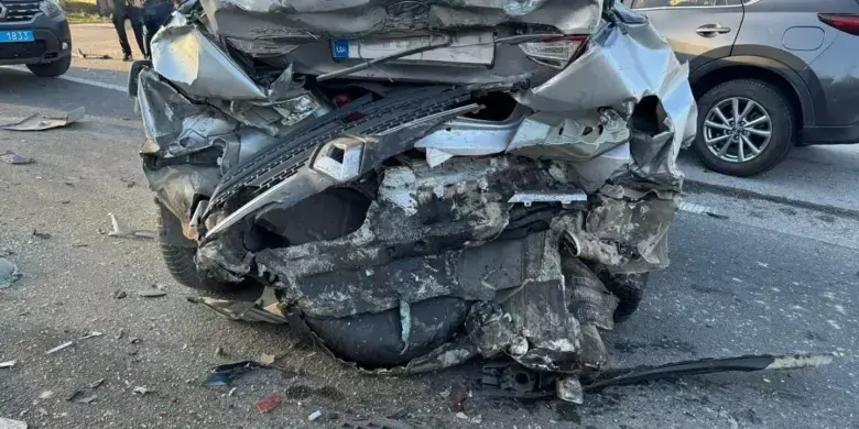 Аварія з чотирма автомобілями біля Львова: троє людей опинилися в лікарні