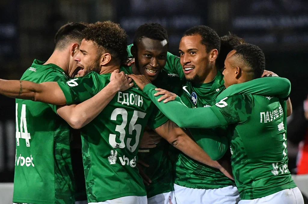 Тріумф на стадіоні «Україна»: львівські «Карпати» розгромили столичну «Оболонь»
