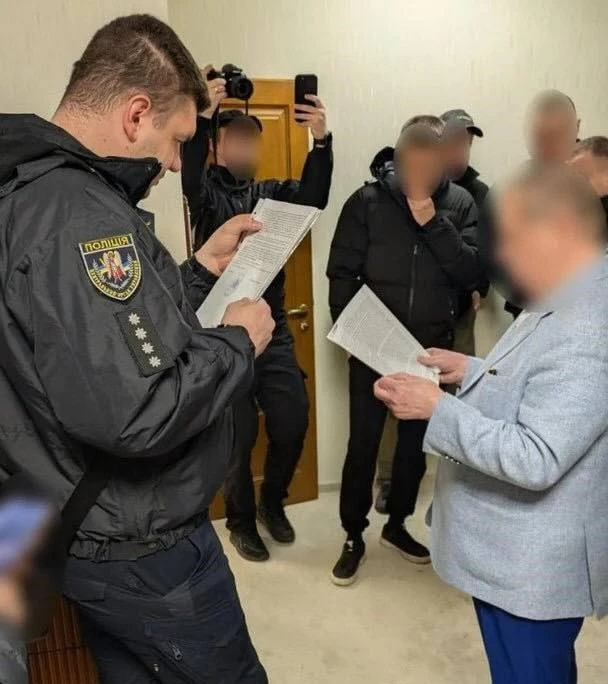 Справа про фіктивних студентів: Оксен Лісовий прокоментував обшуки в університеті культури