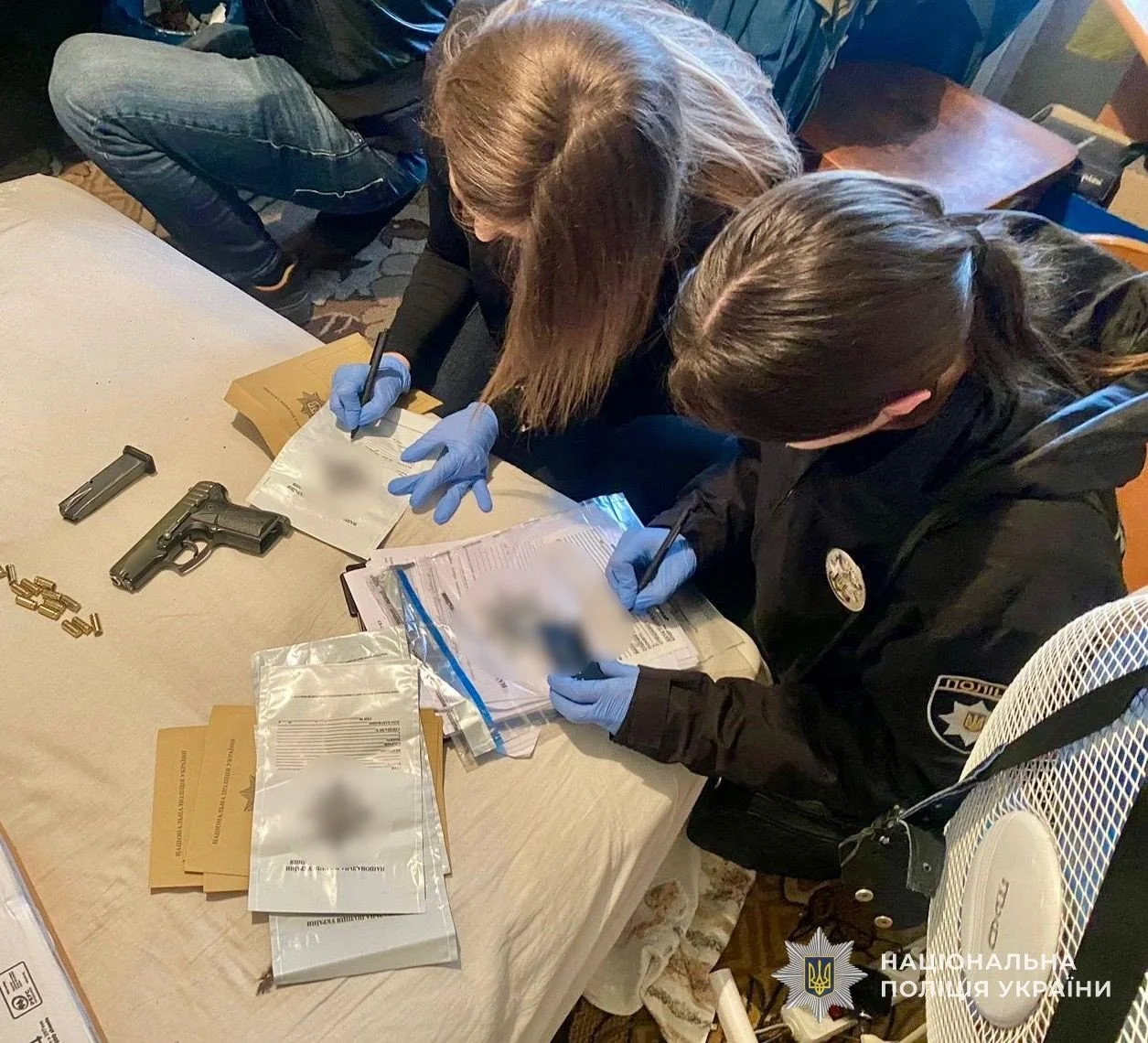 На Стрийщині судимий зброяр влаштував нелегальний бізнес у власній квартирі
