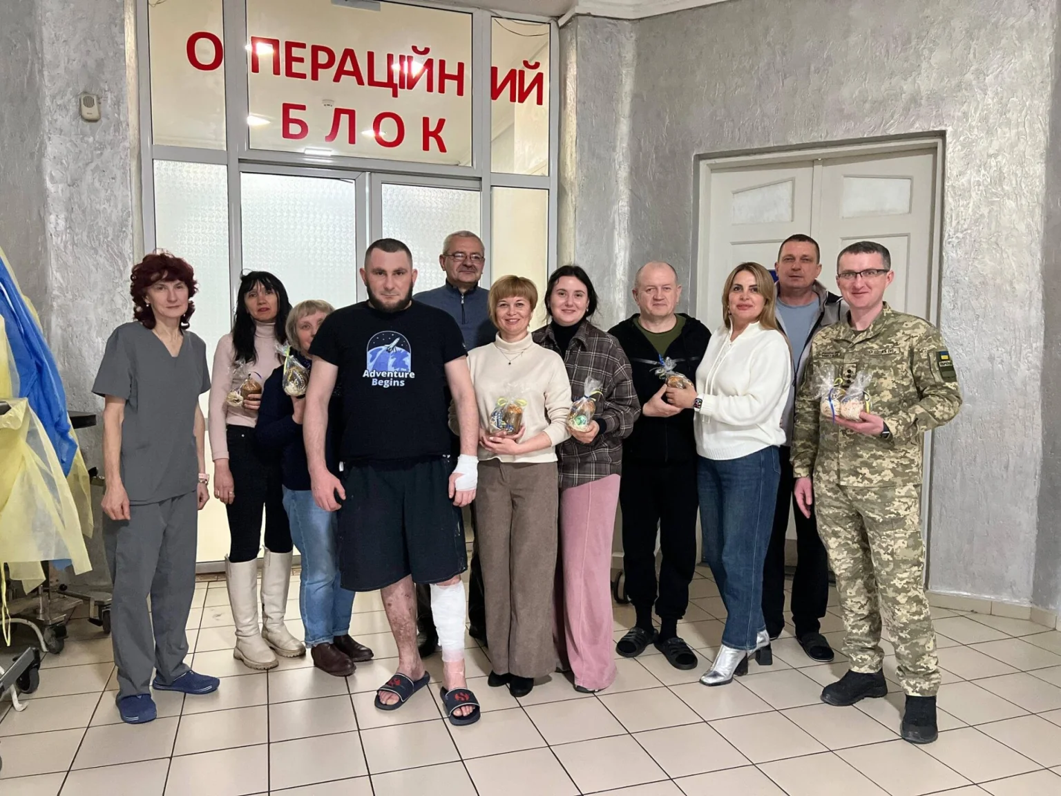 Великодні гостинці для захисників: ініціатива педагогів та вихованців Екоцентру