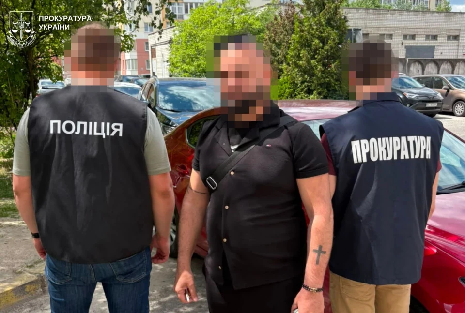 У Львові іноземець намагався вивезти ухилянта за кордон під виглядом благодійного музиканта