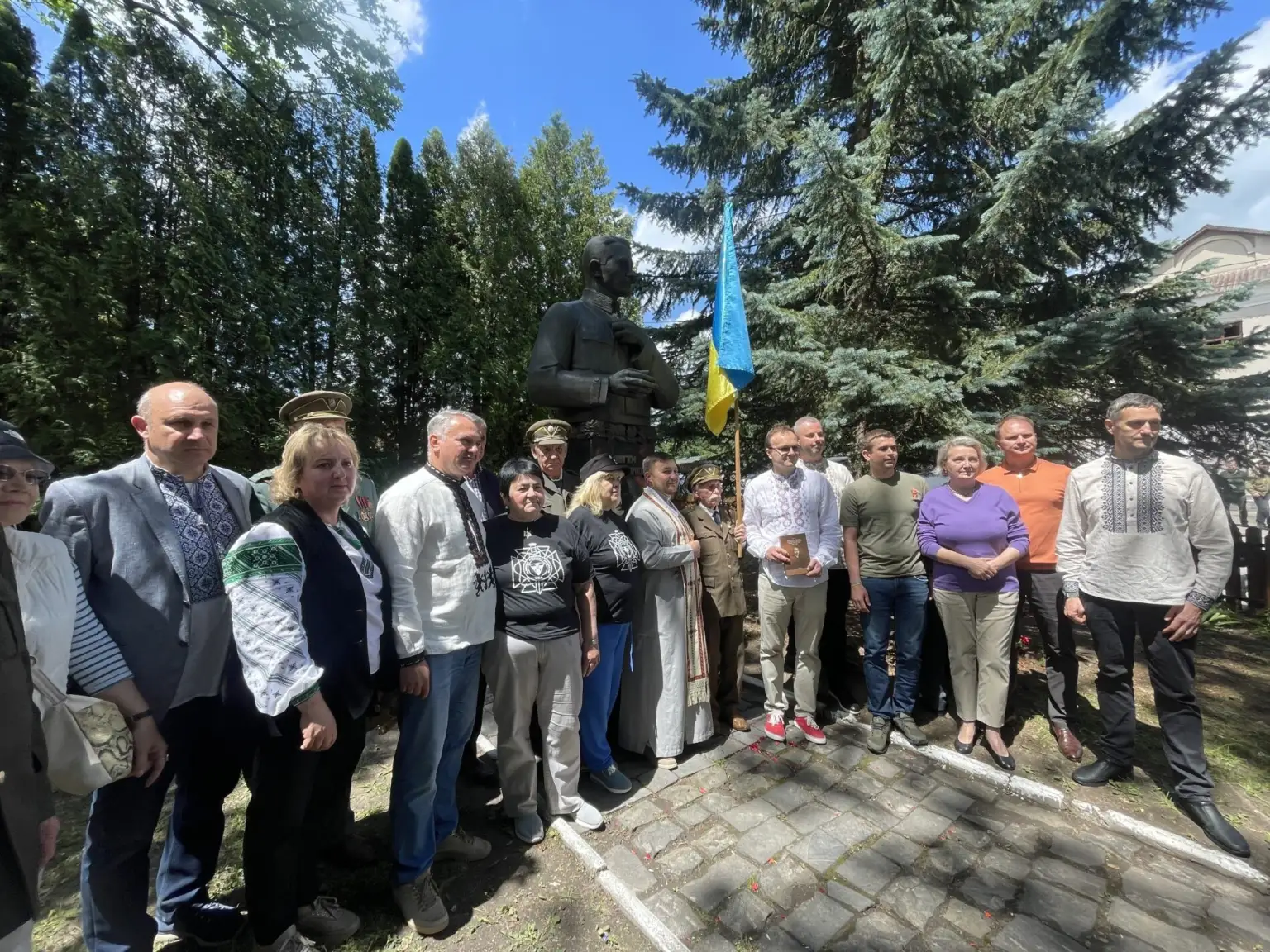 Річниця полковника Армії УНР: на Львівщині масштабно вшанували засновника ОУН Коновальця