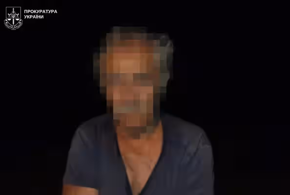 Порятунок через вибиті двері: на Львівщині затримали літнього чоловіка за злочин проти дитини