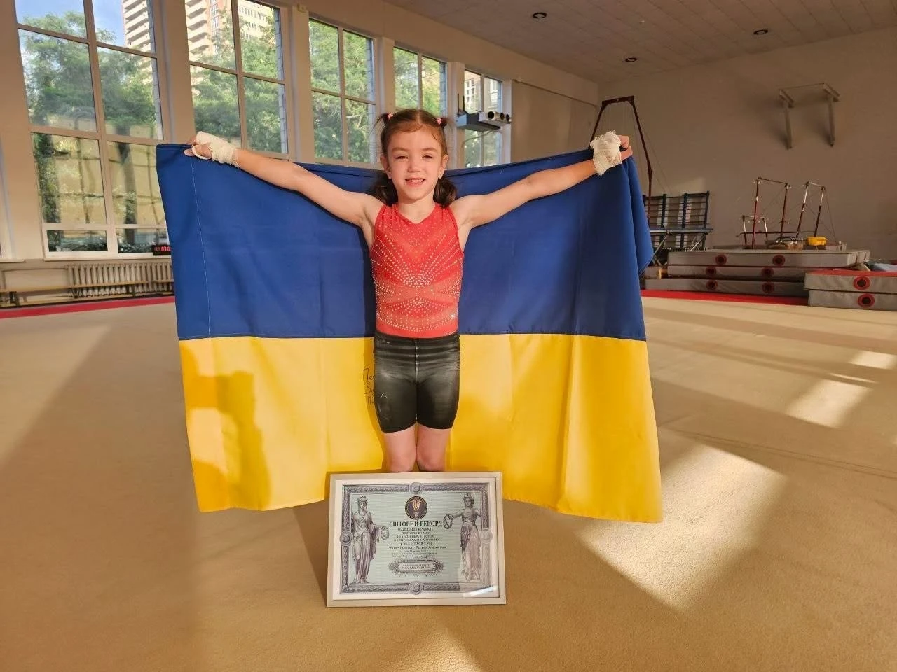 Олімпійська мрія у 6 років: уродженка Львівщини перевершила світове досягнення на перекладині