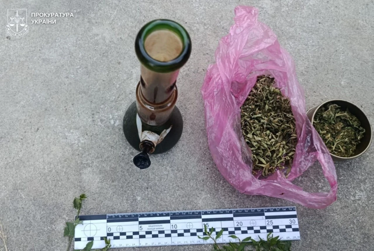 Пів мільйона за «траву»: на Дрогобиччині арештували майно затриманого дилера